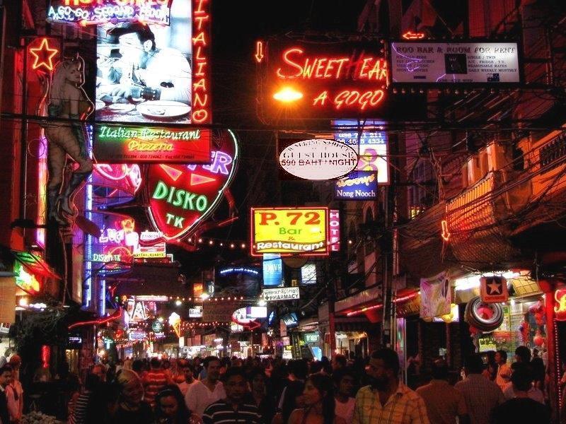 วอล์คกิ้งสตรีท เกสท์เฮาส์ Hotel Pattaya ภายนอก รูปภาพ